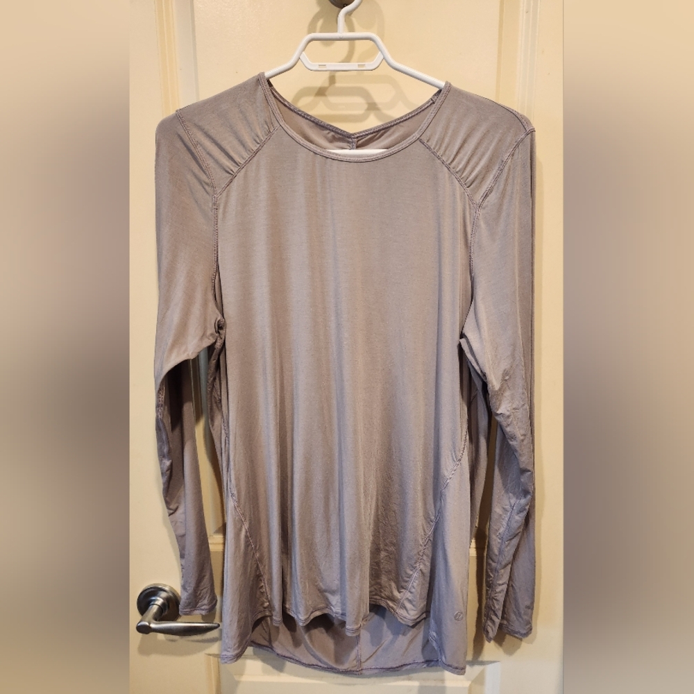 Lululemon Timeless Twist Top